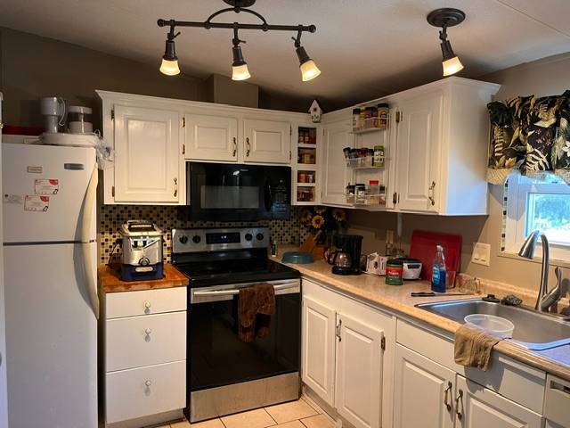 1263 Las Brisas Lane a Winter Haven, FL Mobile or Manufactured Home for Sale